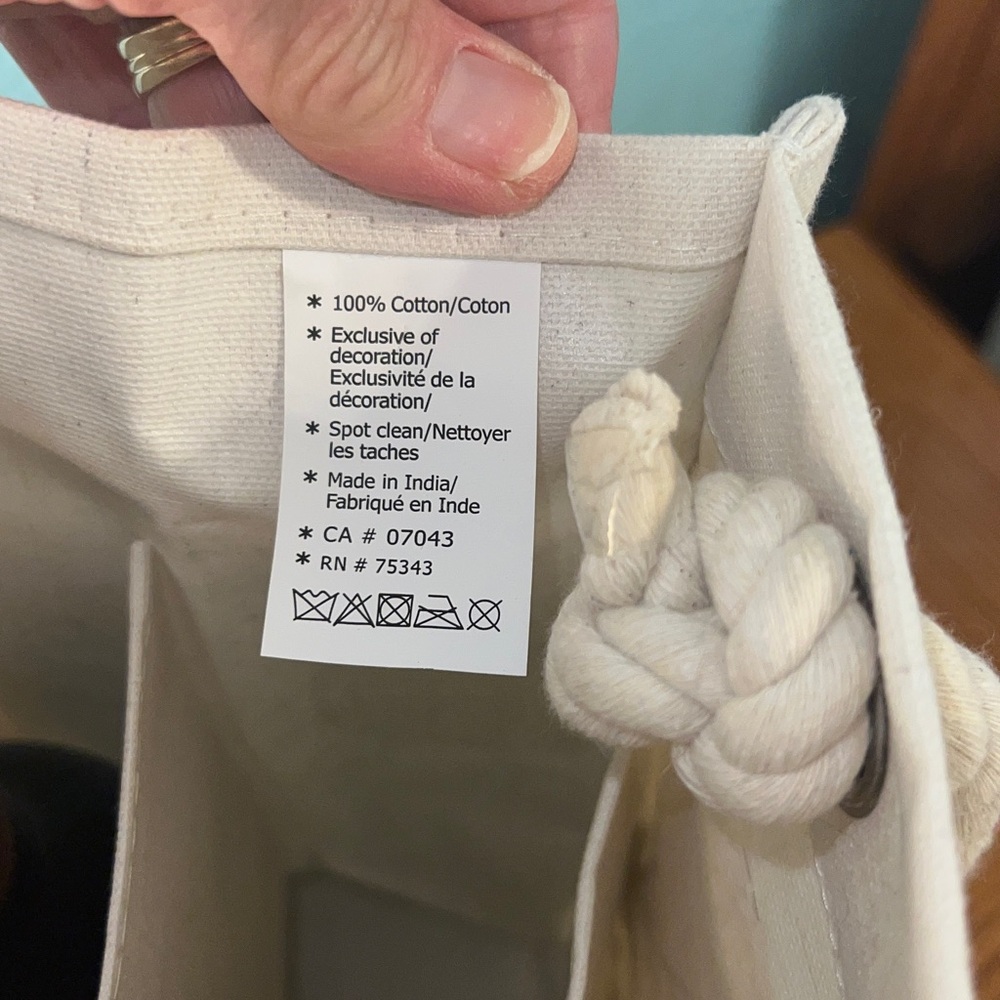Cream colored canvas reusable bag, “Gather and give Thanks” written on side NWT - Picture 12 of 13